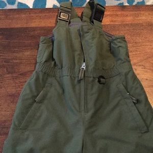 Brand new snow pants